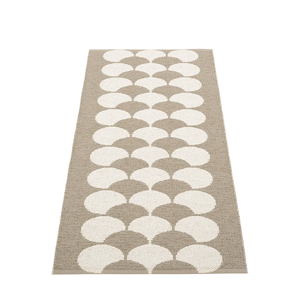 Pappelina, Poppy Potato / Vanilla tæppe 70 x 150 cm