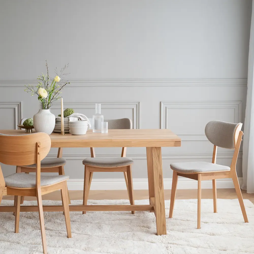 Kato spisebordsstol lakeret eg/gråbeige stof