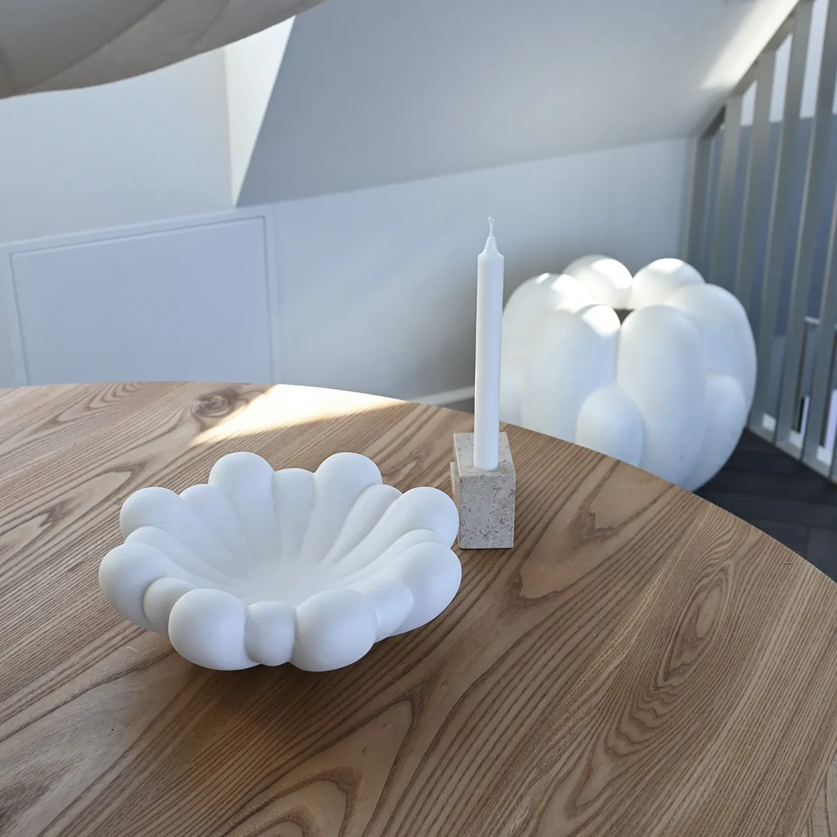 Håndlavet Dekorationsskål Bloom Bone White Ø 28,5 cm