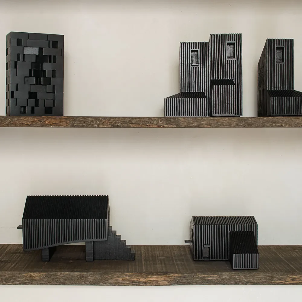 Modern Farmhouse dekoration sort lakeret mahogni