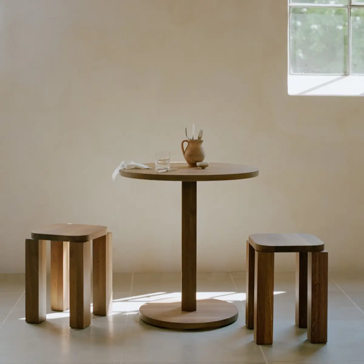 Atlas Bistrobord Ø70cm Røget eg