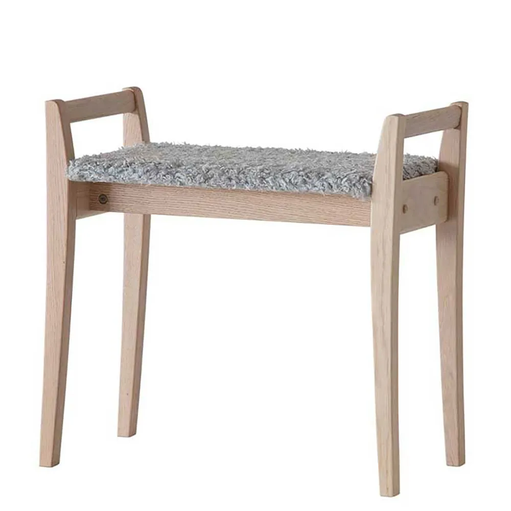 Oscarssons Möbel, Meja Stool Hvidolieret eg/fåreskindslook Lysegrå
