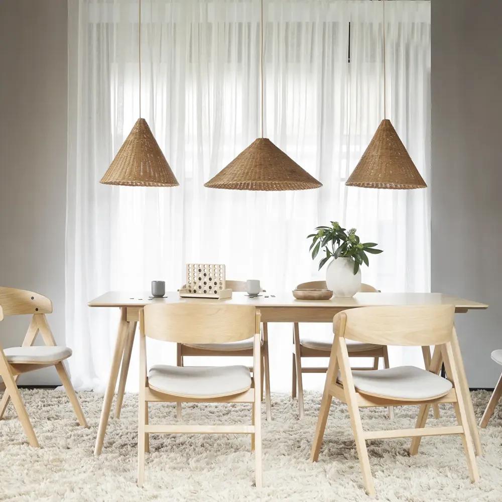 Yumi spisebord 190x90 cm lakeret eg