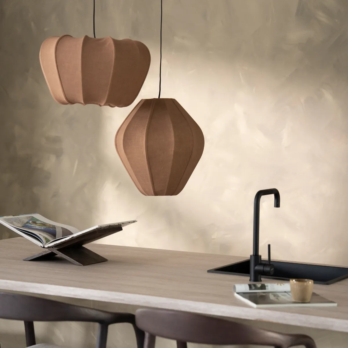 Sora 2 - brown 42x42x47 cm