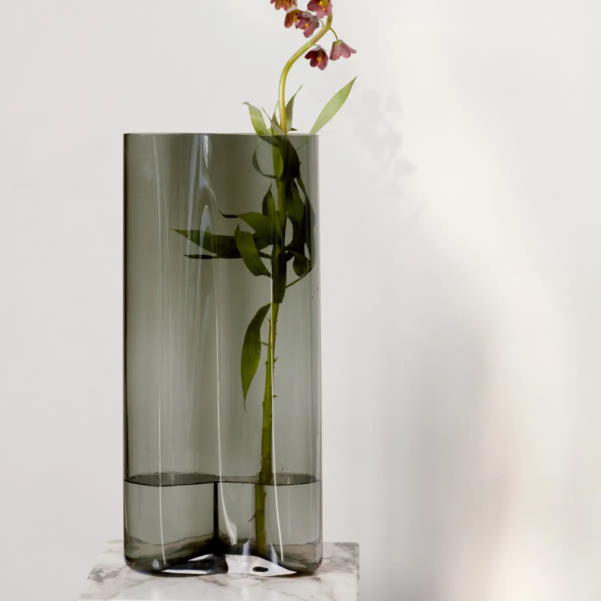 Aer Vase - H33 cm - Røg