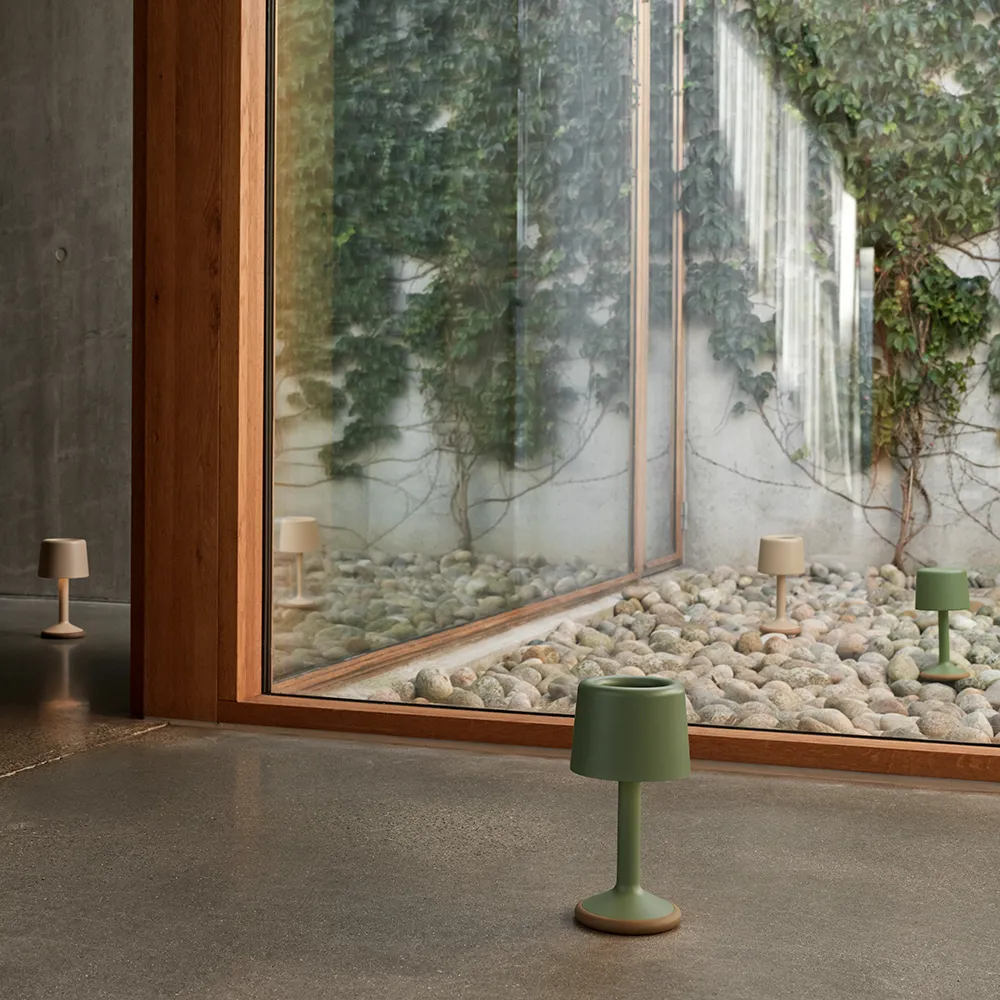 Bærbar solcellelampe Luu Olive green