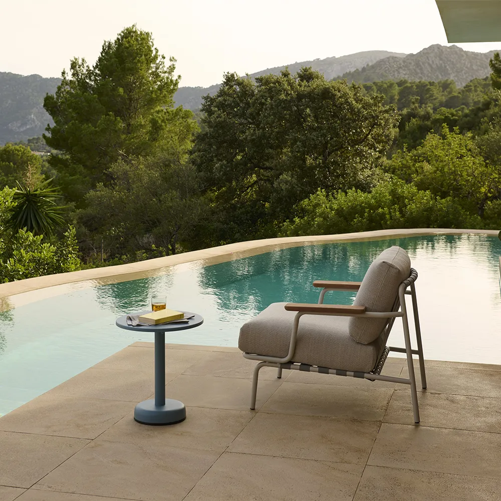 Linear Steel Sofabord Ø42 cm Burnt Orange 