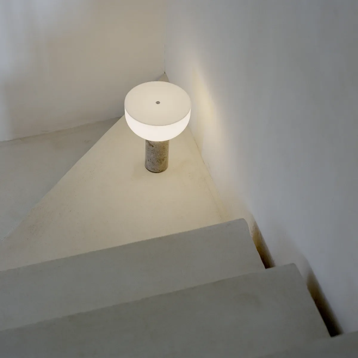 Kizu Bærbar bordlampe Gris Du Marais