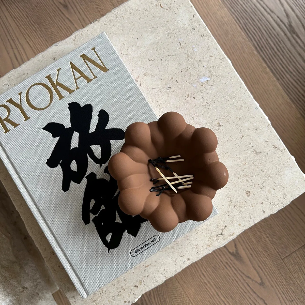 Håndlavet Dekorationsskål Bloom Almond Ø 15,5 cm