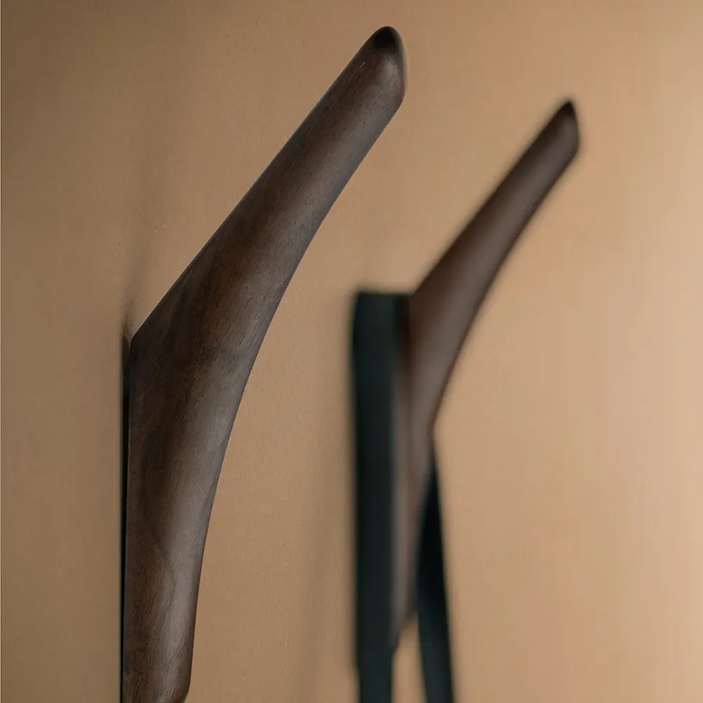  PI bøjle væg lakeret mørkebrun mahogni