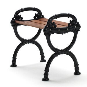 Byarum skammel ender: sort / træ: olieret mahogni