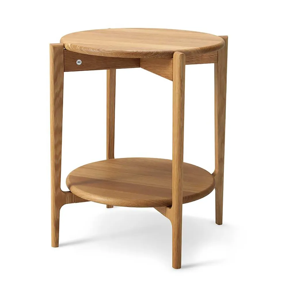 Leia sidebord lakeret eg