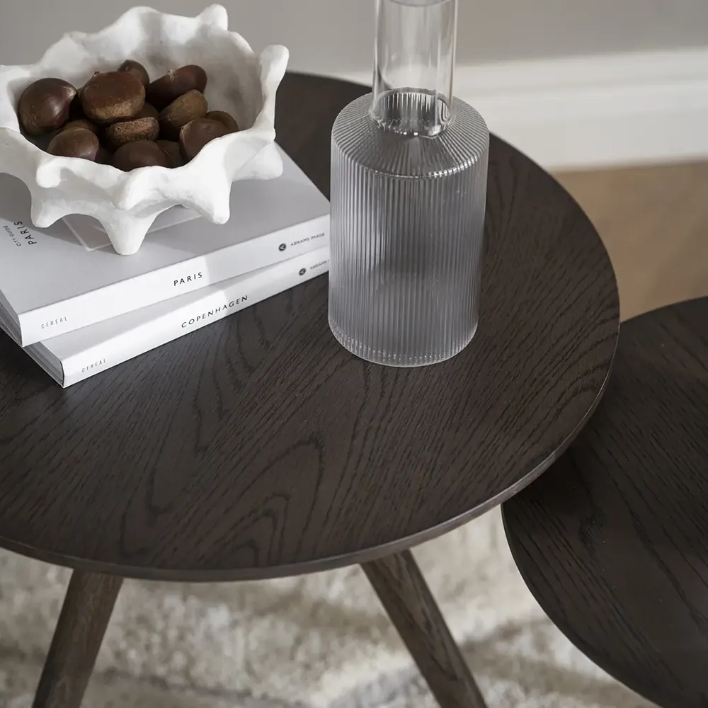 Yumi Indskudsborde brun eg