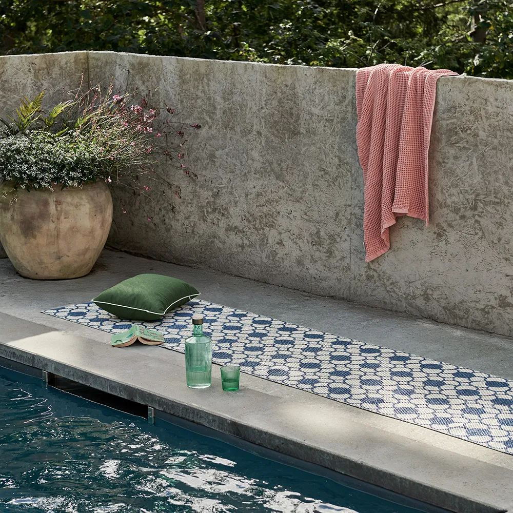 Anya tæppe River Blue/Vanilla 70 x 200 cm