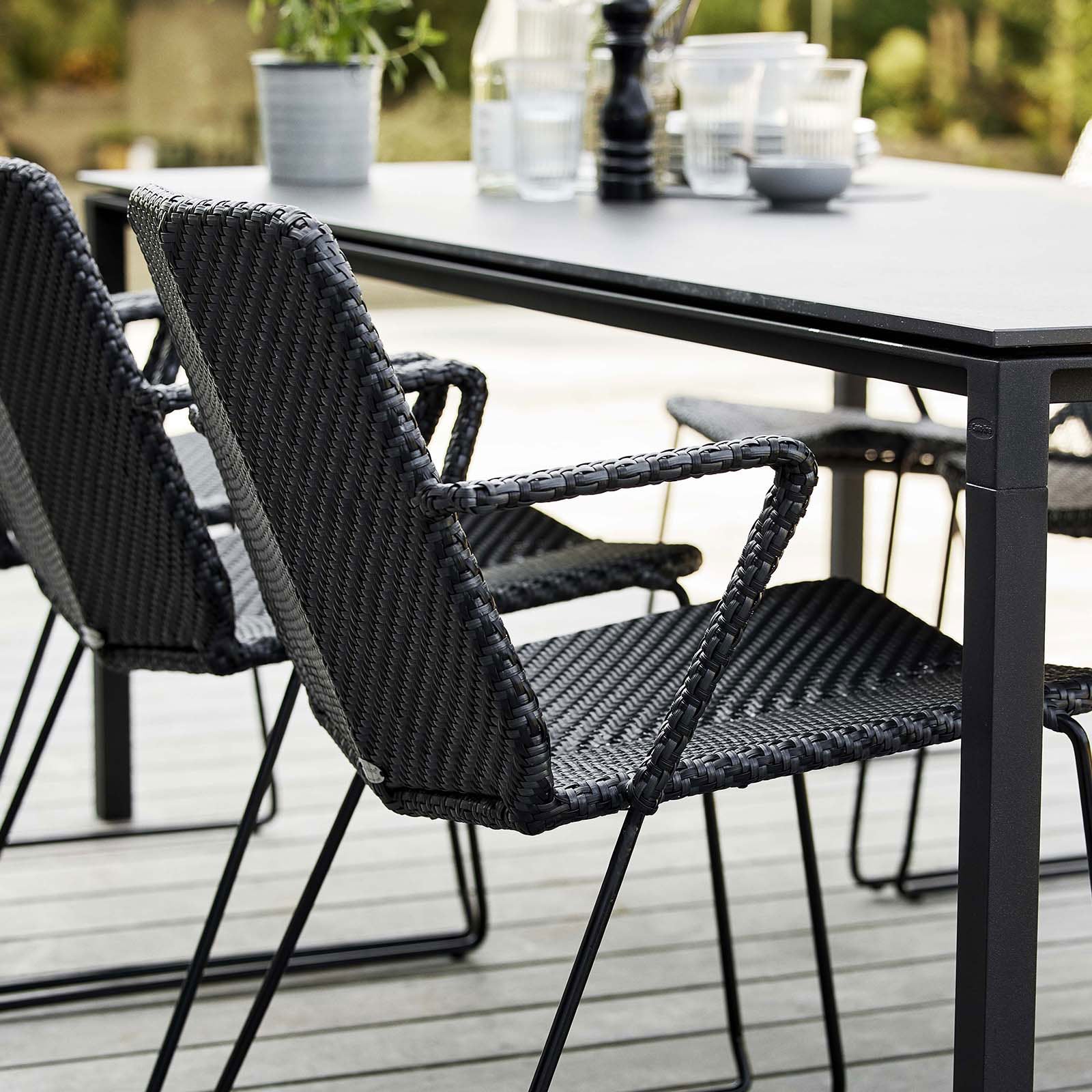 Vision lænestol Sort syntetisk rattan