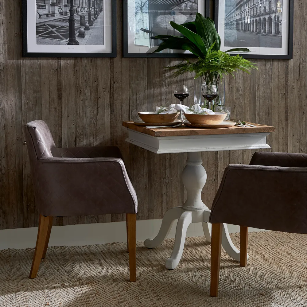 Château Belvédère 
sidebord, 70x70 cm