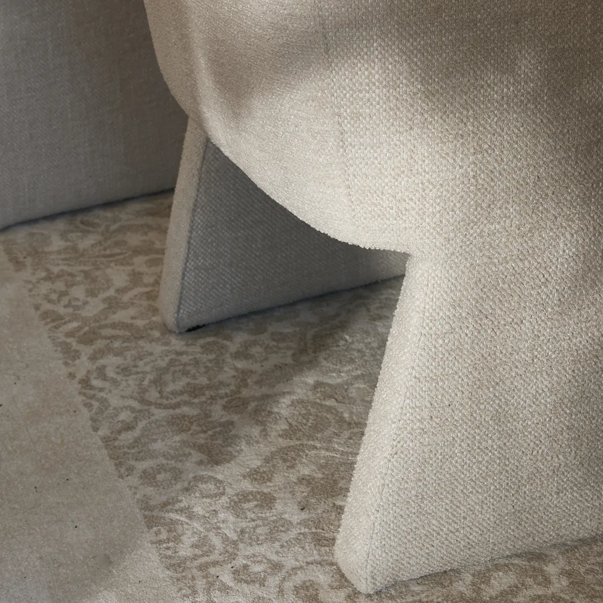 Spisebordsstol Napoli Beige med armlæn