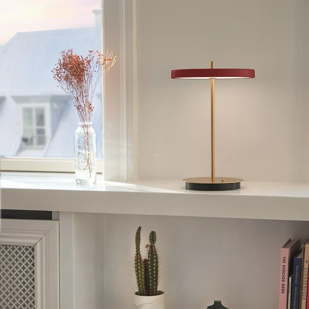 Asteria Move Bærbar lampe Ruby Red