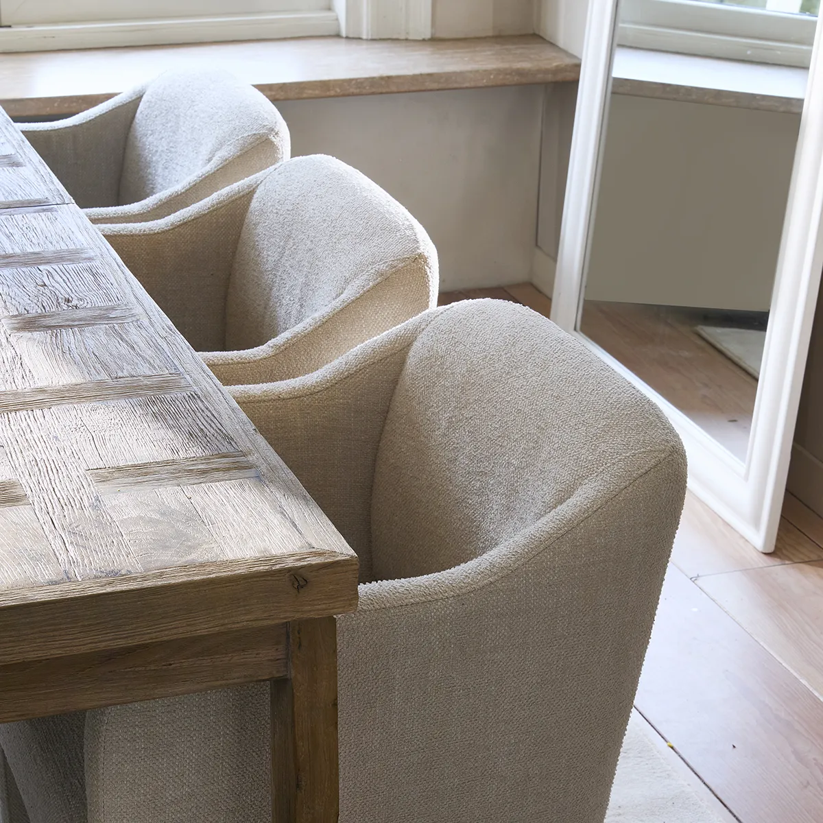 Spisebordsstol Napoli Beige med armlæn