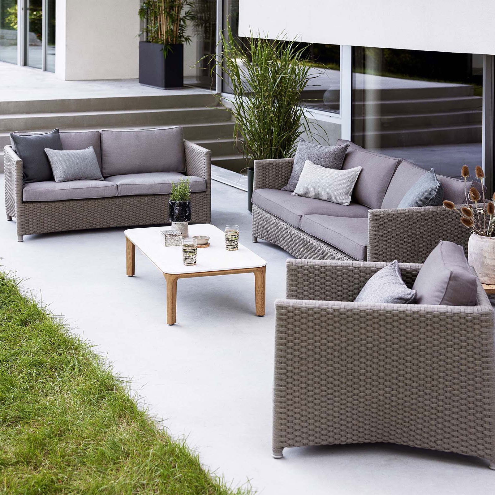 Diamond 2-personers sofa taupe
