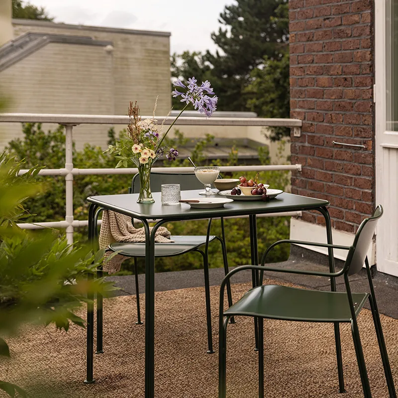 Libelle spisebord 70x70 cm grøn