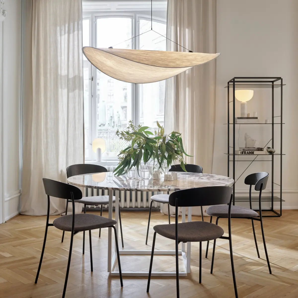 Florence Bordsramme Stor Metallisk Hvid