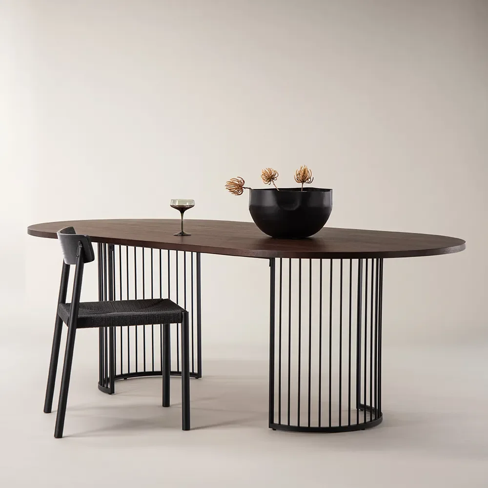 Hamneskär spisebord 110x220 cm Valnød 