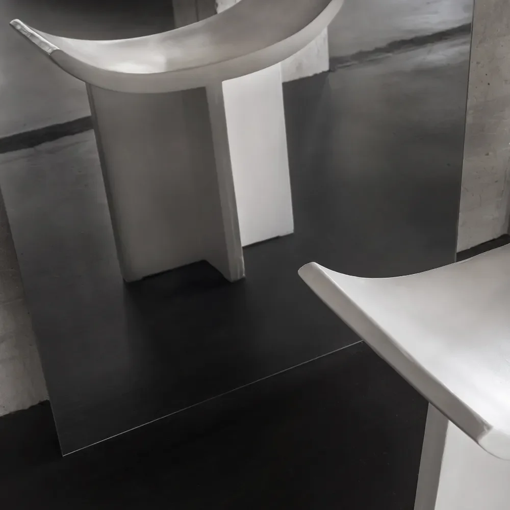 Brutus Skammel - Benhvid