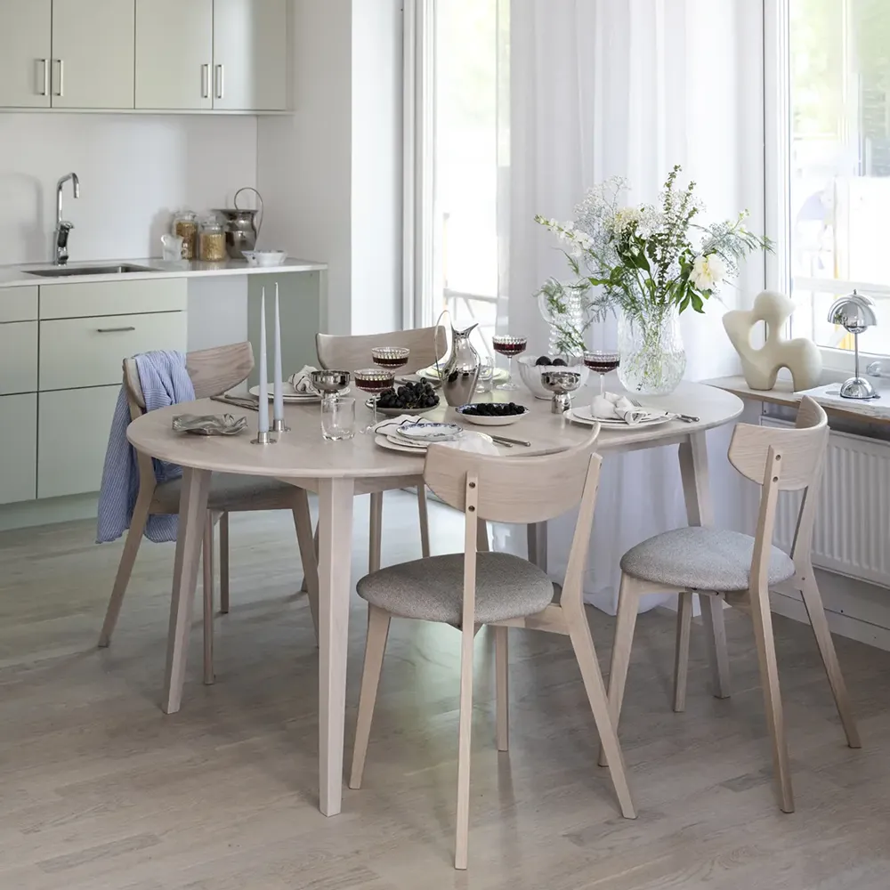 Ami spisebordsstol hvid pigmenteret eg/grå-beige stof