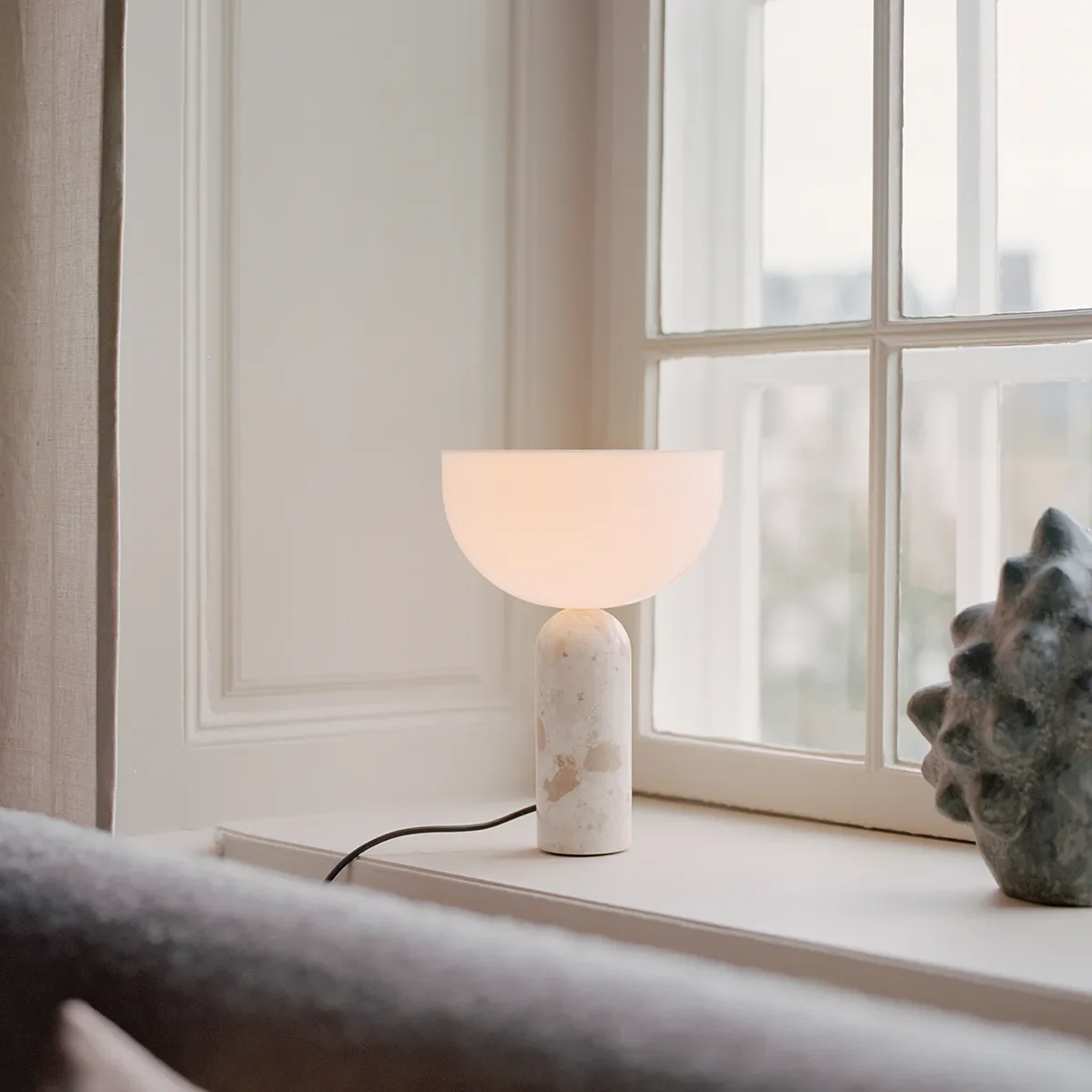 Kizu Bordlampe Kunis Breccia Small EU