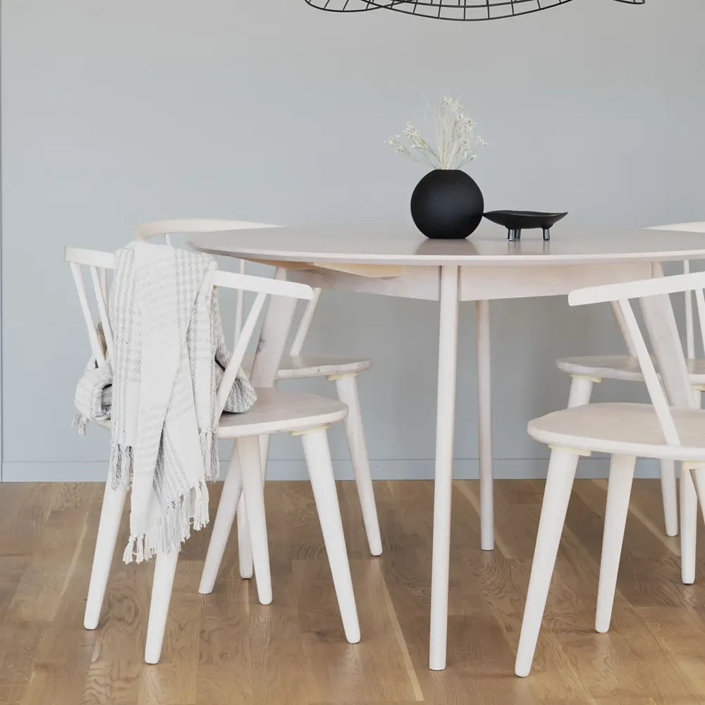 Yumi spisebord Ø115 cm hvidpigmenteret eg