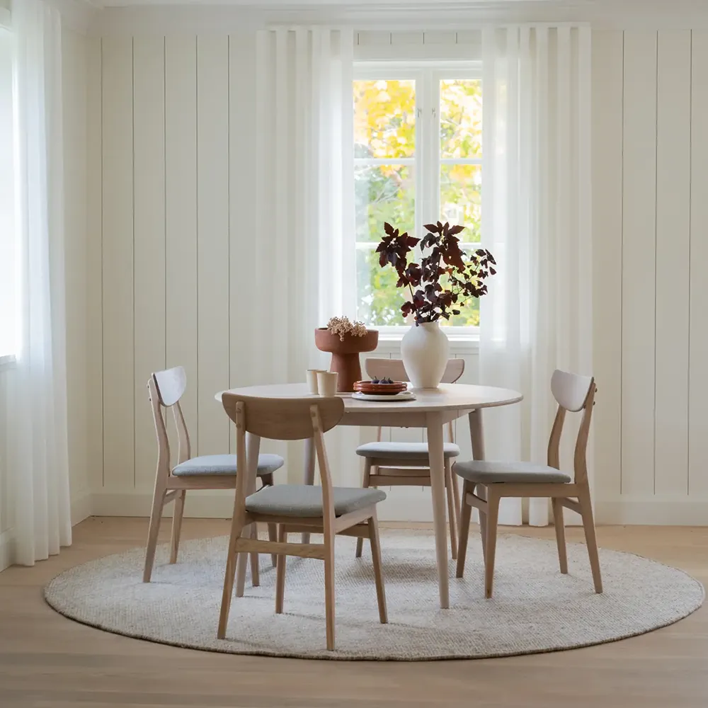 Tyler spisebord Ø120-165 cm hvidpigmenteret eg