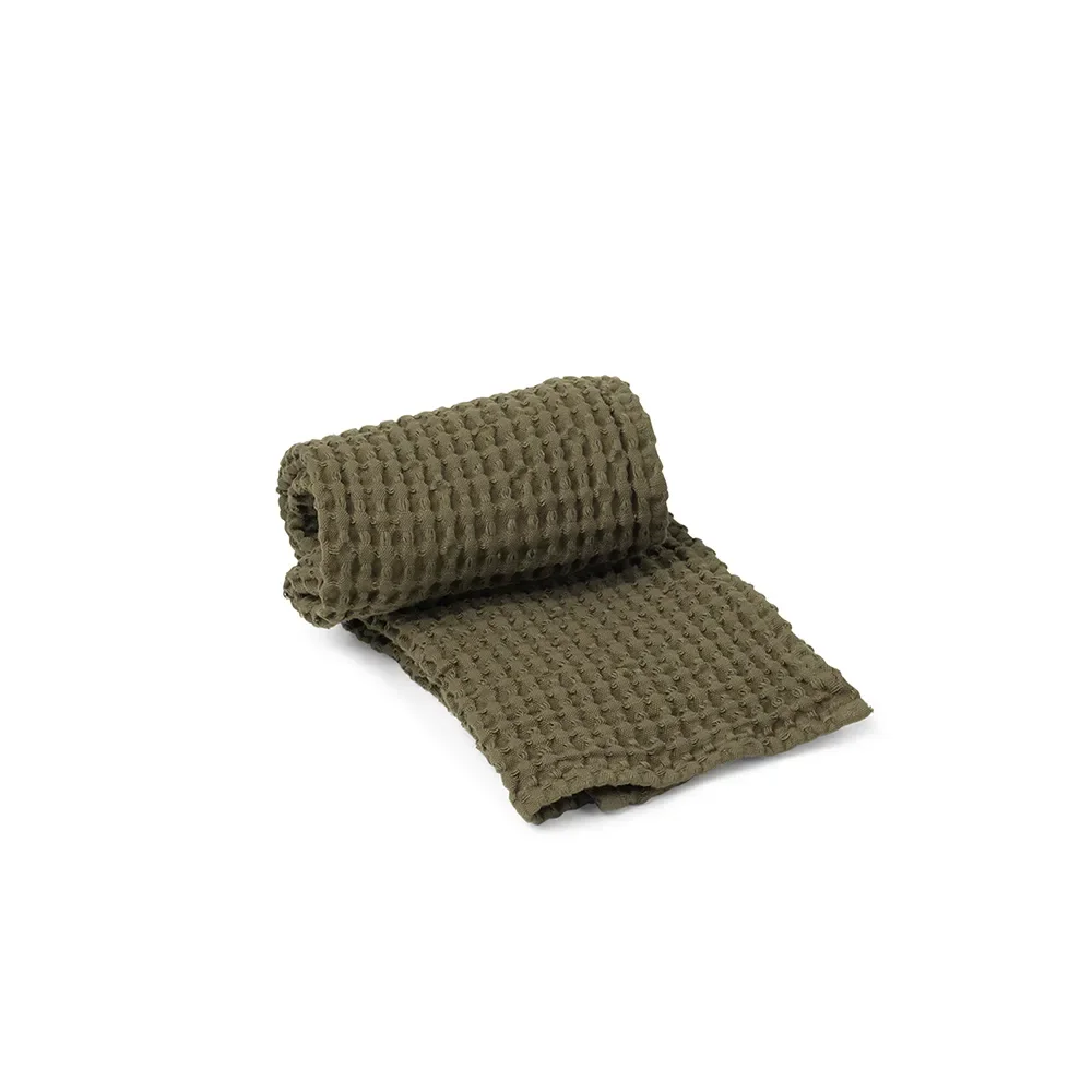Ferm Living, Håndklæde i Økologisk Bomuld Olive