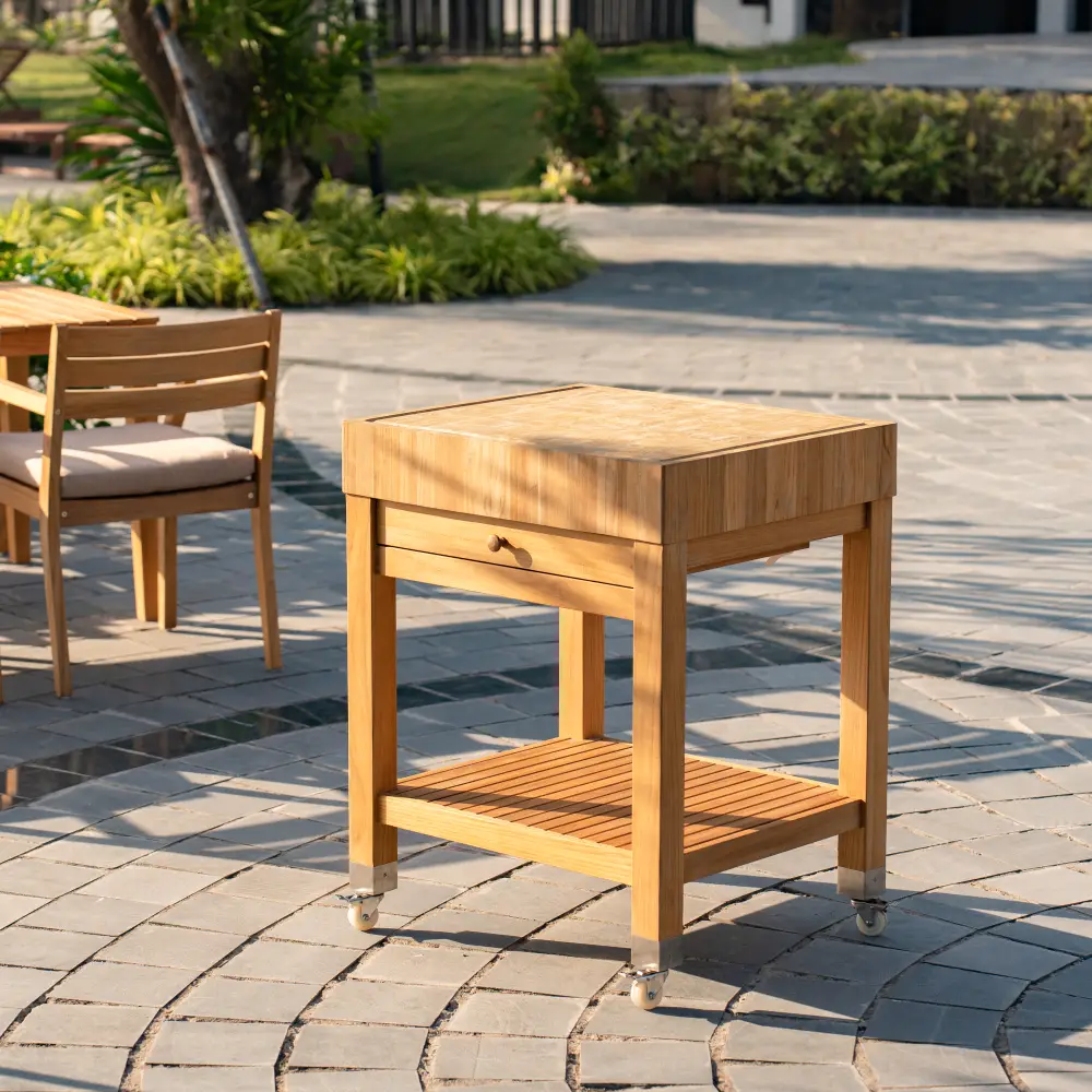 Ageröd huggeblok inkl. regnbetræk