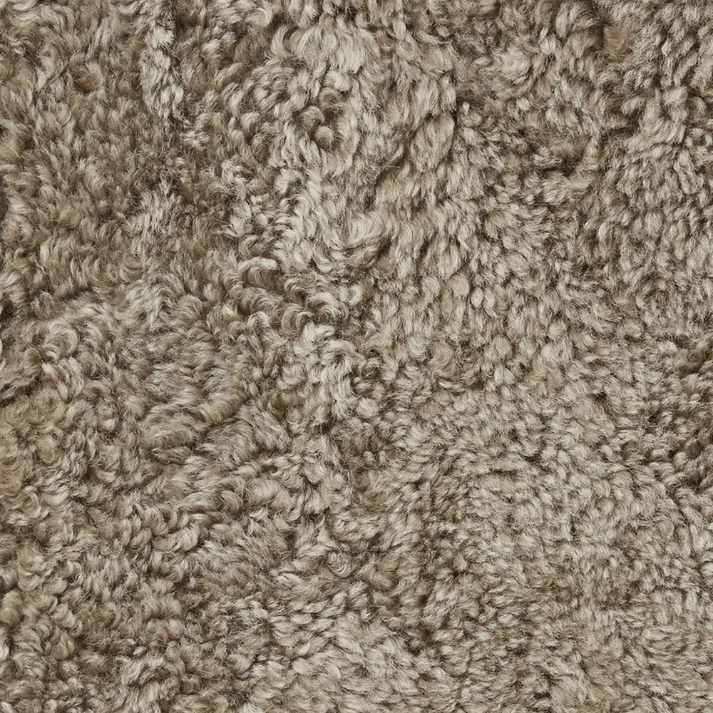 Siddehynde Curly PAD Light Brown 40x40 cm