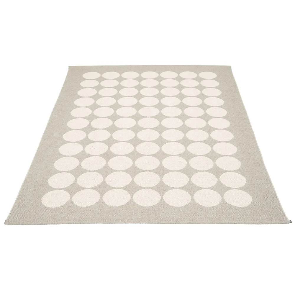 Hugo taeppe Linen/ Vanilla 180 x 260 cm