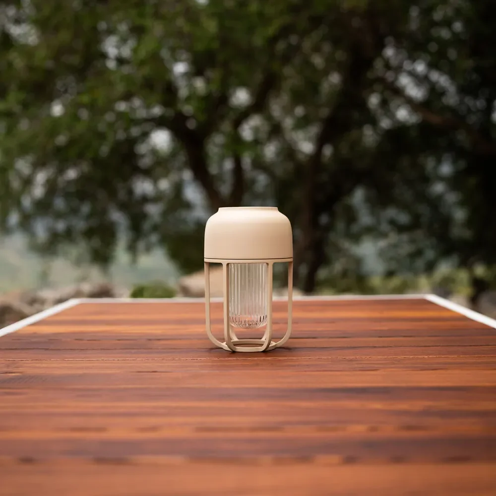 Bærbar solcellelampe LIGHT No.1 Beige