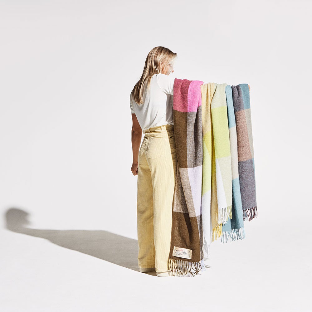 Colour blend blanket clementine