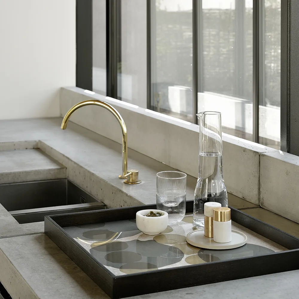 Layered Dots bakke 51x51 cm