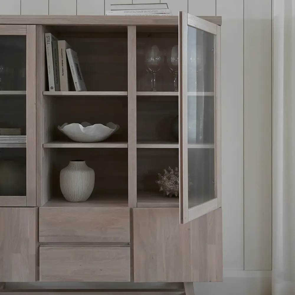 Brooklyn skab 130 cm hvidpigmenteret eg