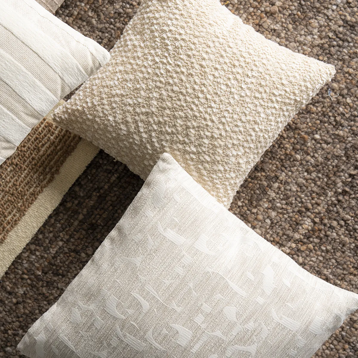 Pyntepude Trace 45x45 cm Beige