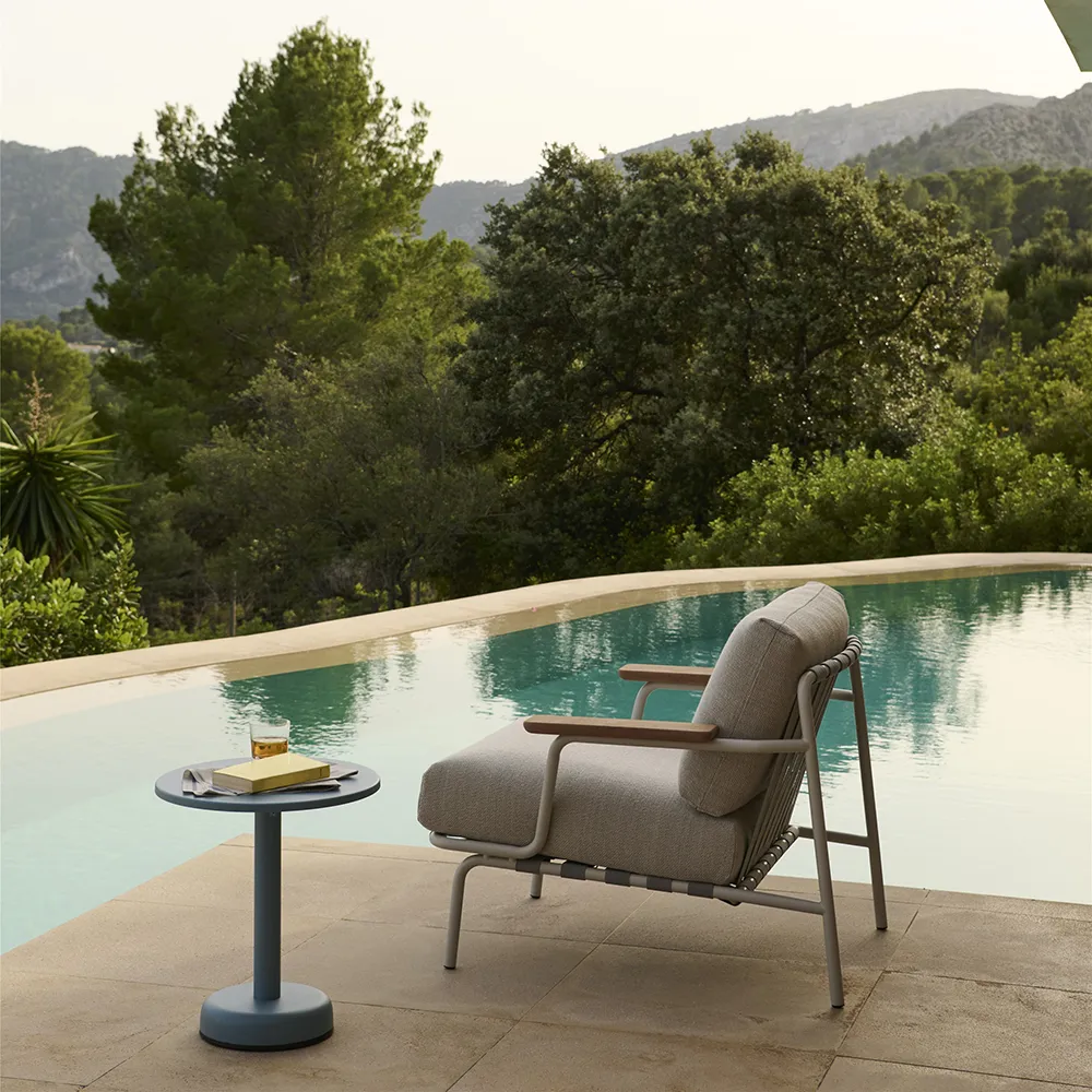 Linear Steel Sofabord Ø42 cm Burnt Orange 