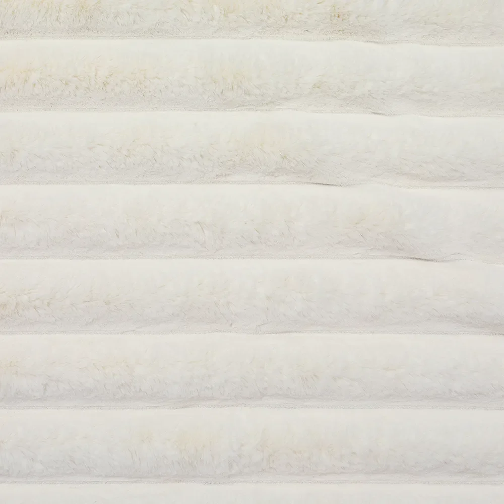 Liny Pude 40x60 cm Ivory