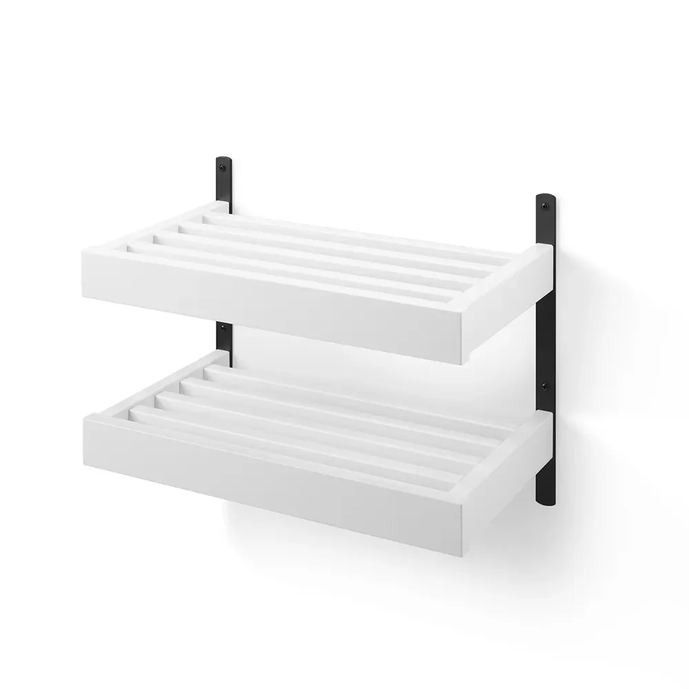 Oscarssons Möbel, Nadja Skohylde 50 cm 2 niveauer vægmonteret Hvidlakeret Birk/Mat sort stål