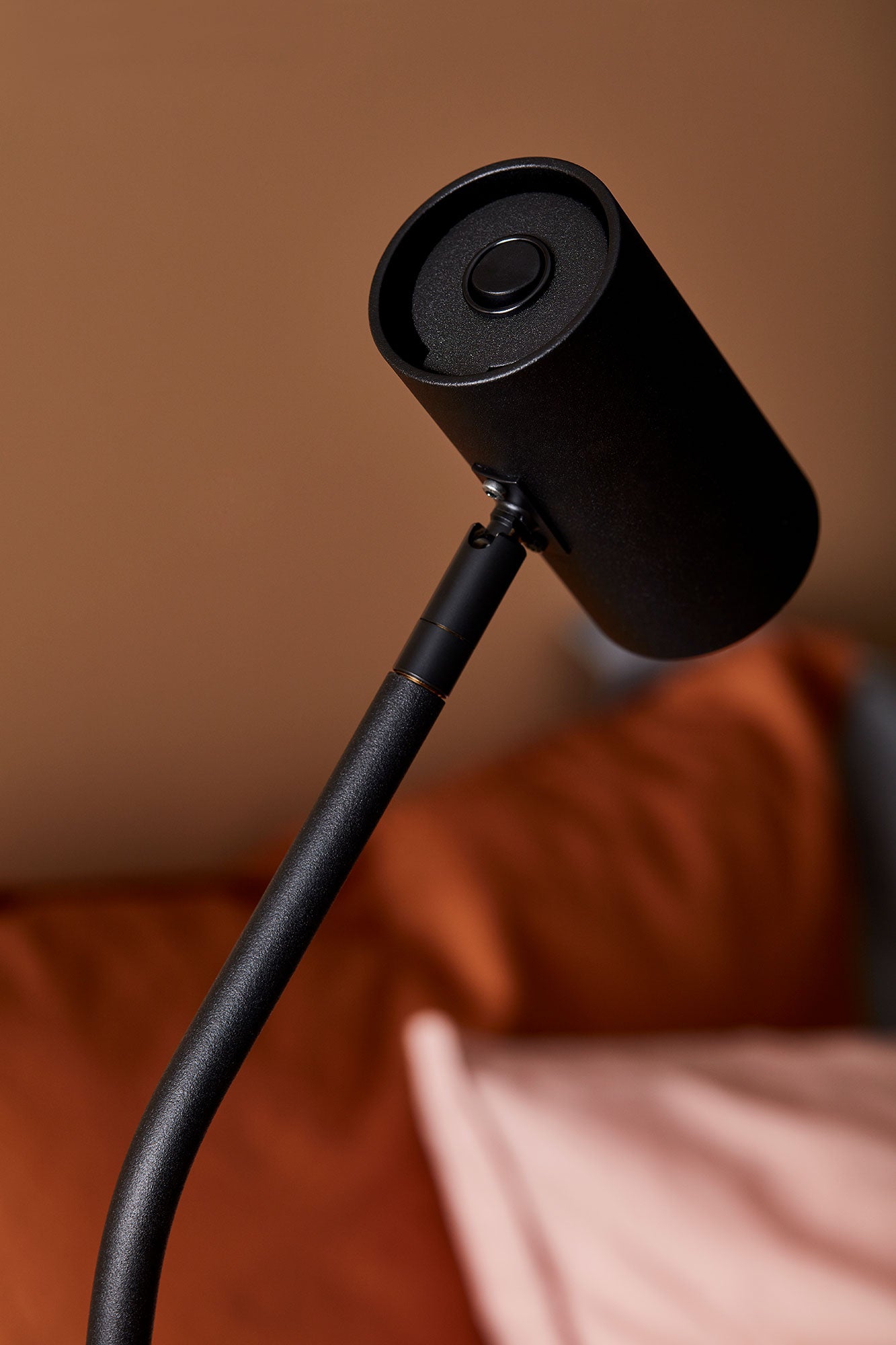 Tyson gulvlampe Sort tekstur Gu10