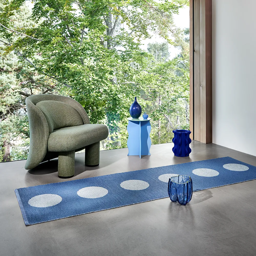 Vera Pop tæppe River Blue/Blue Fog 70 x 200cm