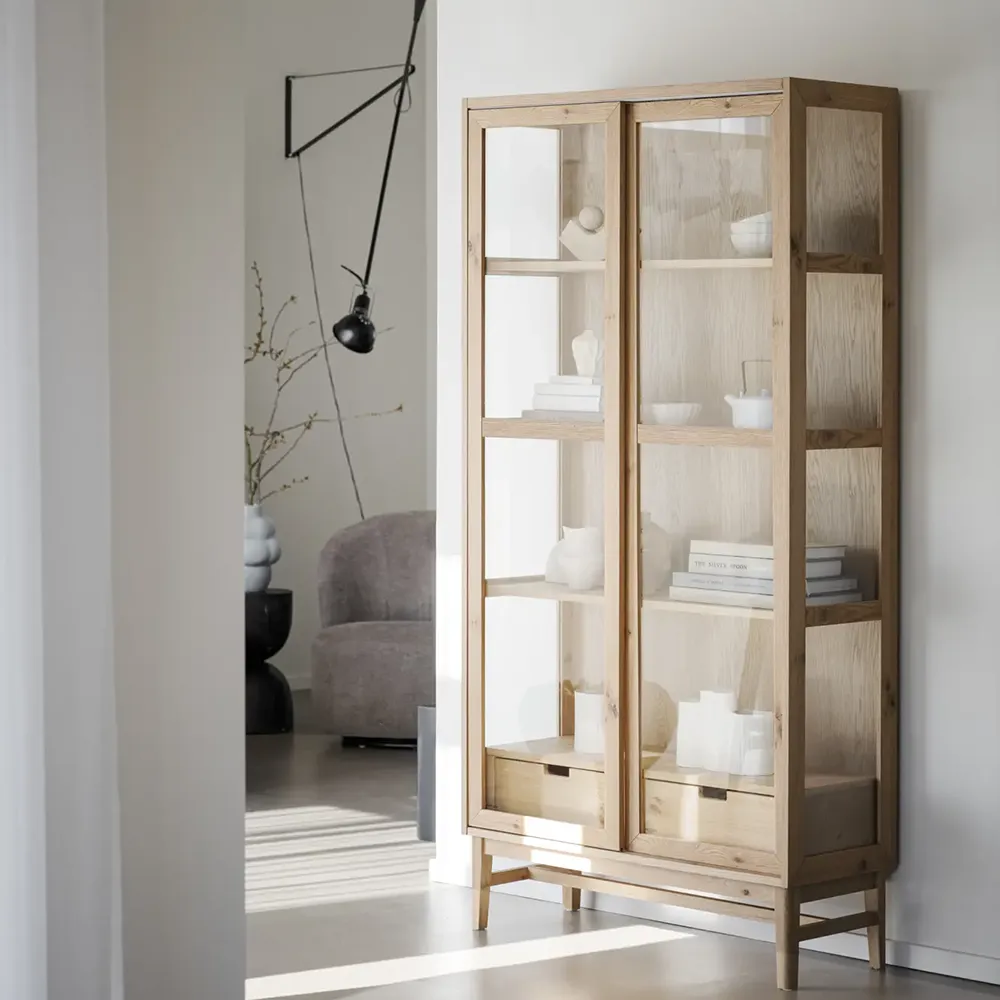 Hazelton vitrineskab eg