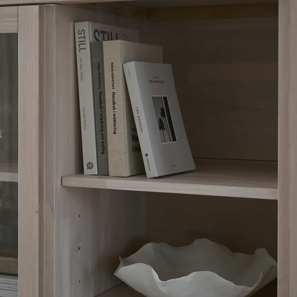 Brooklyn skab 130 cm hvidpigmenteret eg