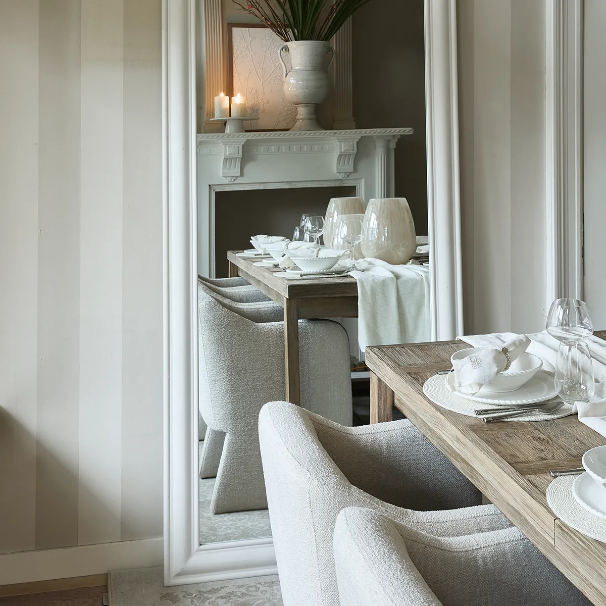 Spisebordsstol Napoli Beige med armlæn