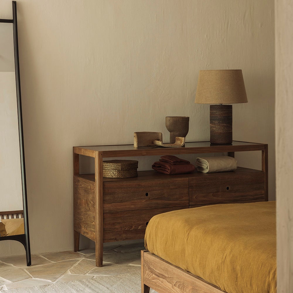 Spindle kommode i genbrugt teaktræ